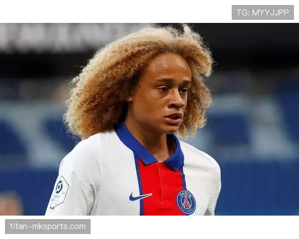 哈维·西蒙斯回归巴黎圣日耳曼近期表现稳健