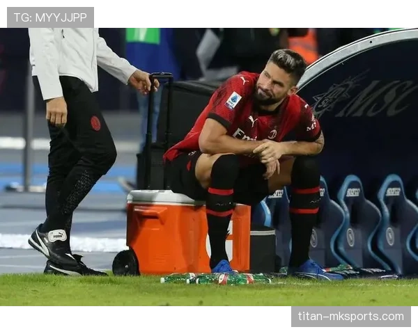 伊布又在更衣室摔手机了？这脾气配上他的豪宅开销，真不怕俱乐部算账啊